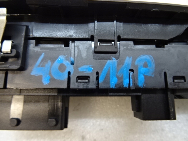 фото №9, Peugeot 308 t9 левый переключатель окон 98248414zd