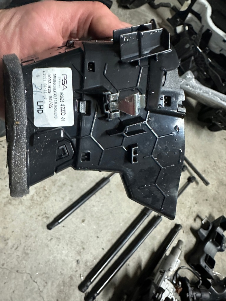 фото №3, Opel mokka b решётка обдув