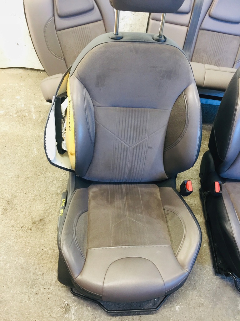 фото №6, Заднє сидіння ремені сидіння коричневий zamszyk peugeot 2008 напівшкіра