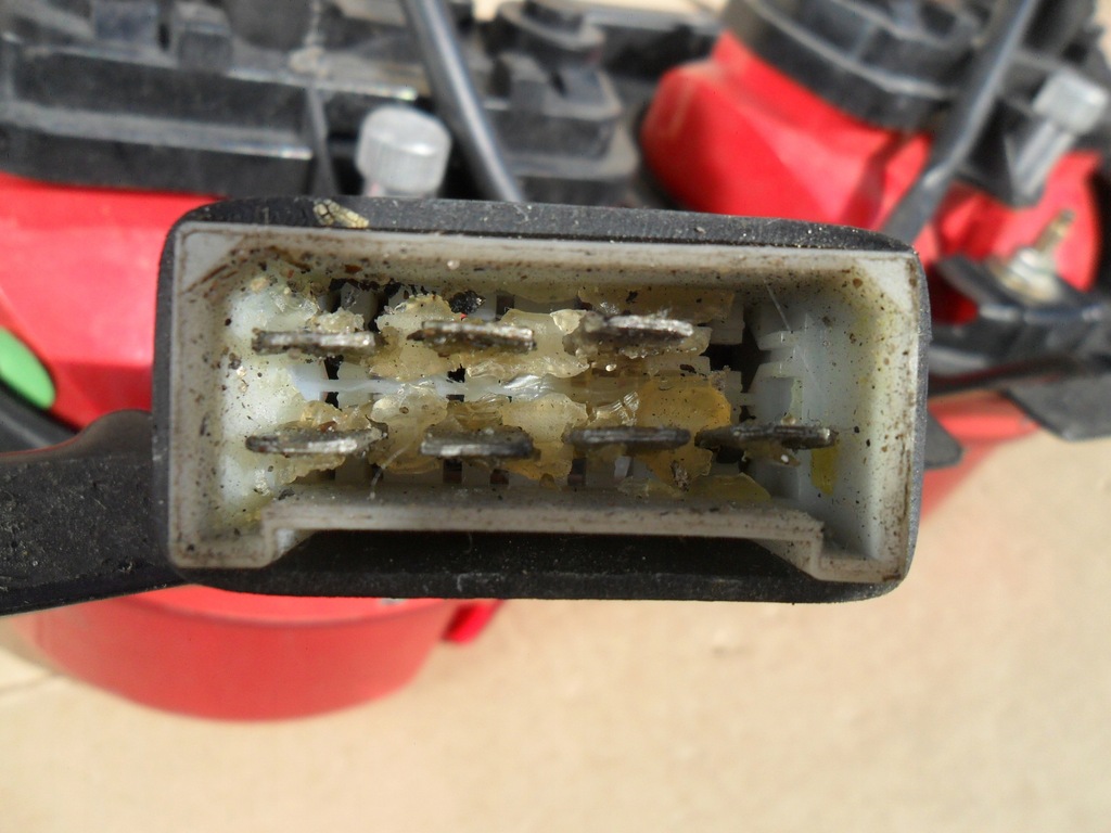 фото №16, Ferrari лампа задняя задняя правая