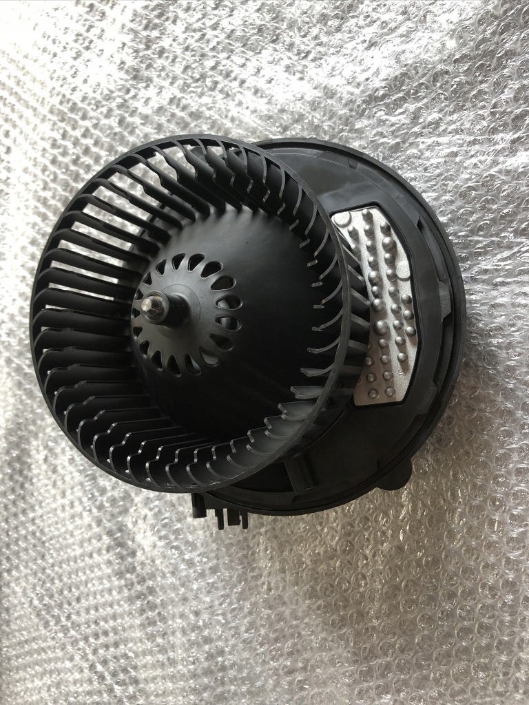 фото №1, Audi a3 8v lift вентилятор повітродувка 5q1819021f