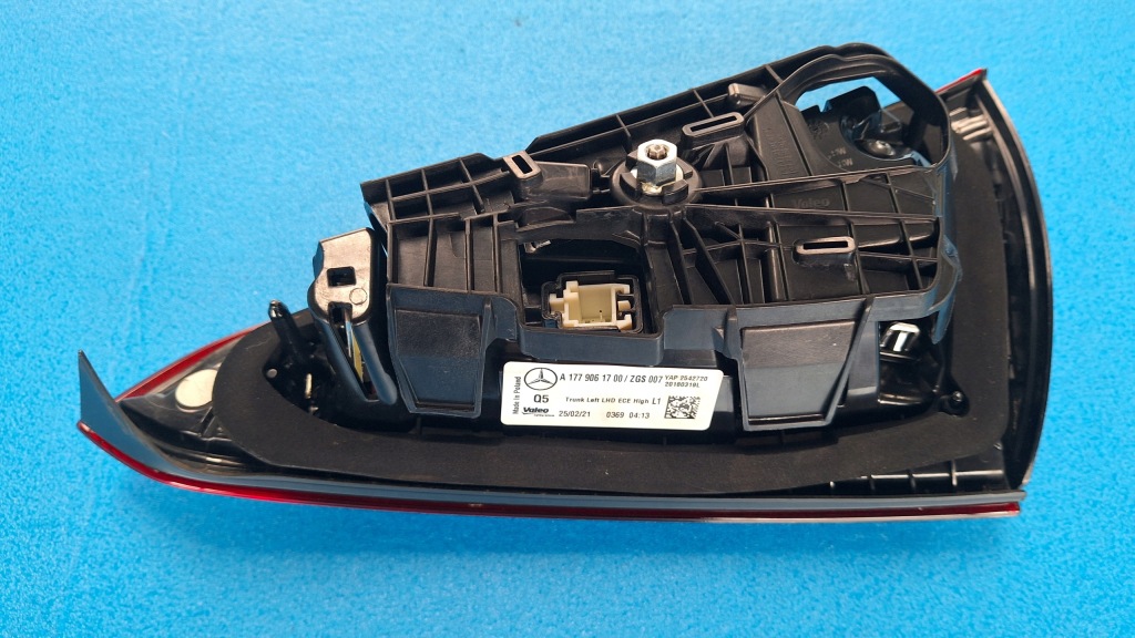 фото №5, Mercedes a w177 лампа левая задняя w крышка