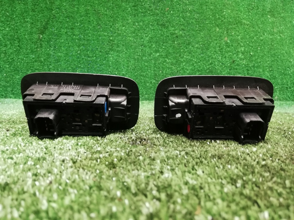 фото №2, Opel cascada кнопка заднего сиденье 13390286