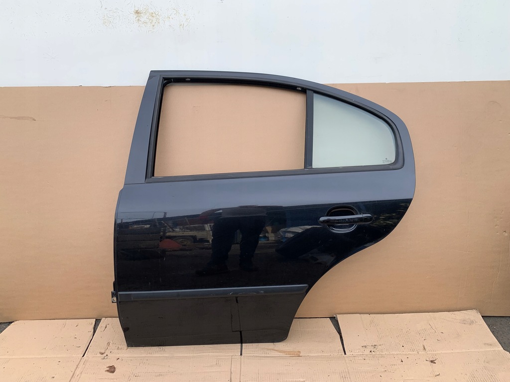 фото №1, Дверь задняя задние левая octavia i 1 hb 9910 ładne w цвет оригинал