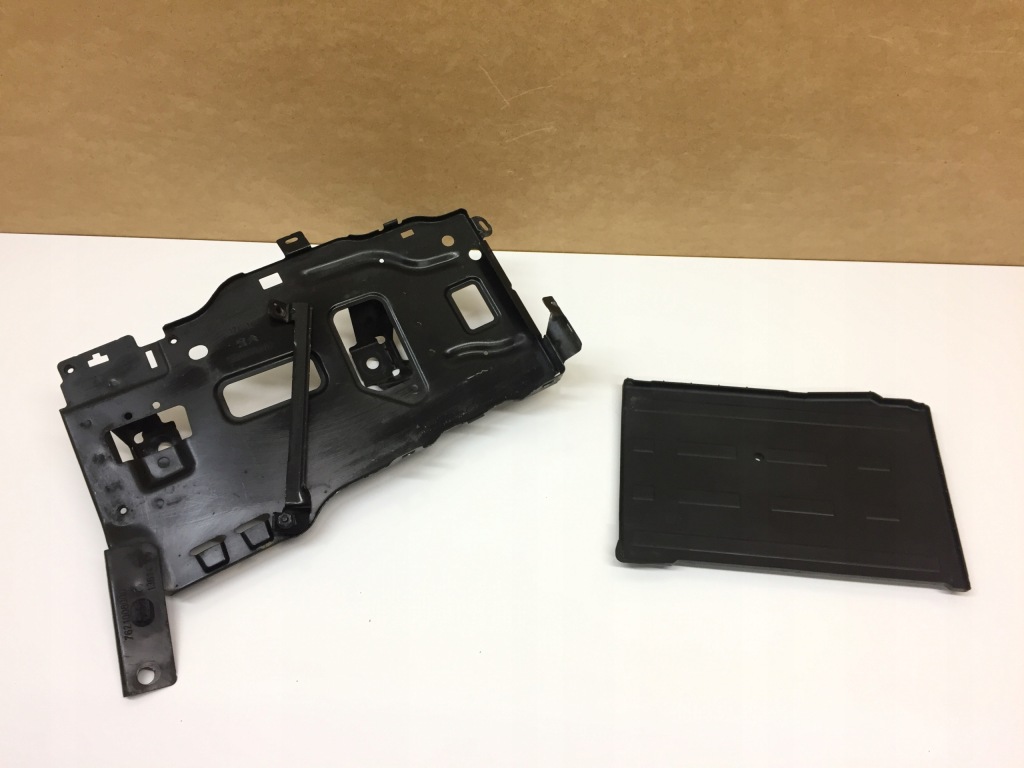 фото №1, Peugeot 308 t9 корпус основание аккумулятор