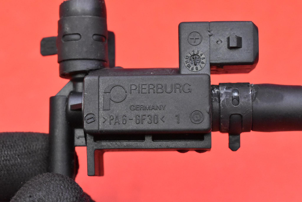 Клапан вакууму 8200603558 nissan pulsar c13 1.2 dig-t 116 km 14-18 в Україні