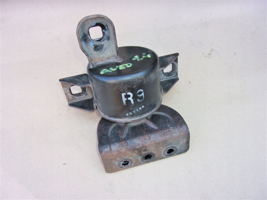 фото №1, Aveo t250 1.4 16v автоматическая коробка передач кронштейн подушка двигателя