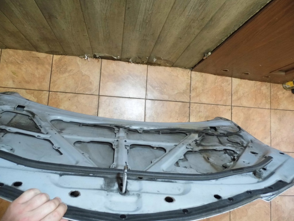 Mazda 3 1.6b 03' sed капот перед передняя Недорого