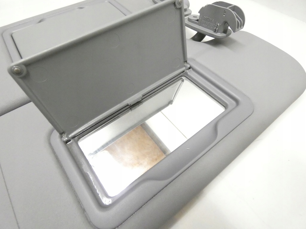 фото №11, Защита солнцезащитная audi a3 8l 96-03 комплект 2x тёмно-серая