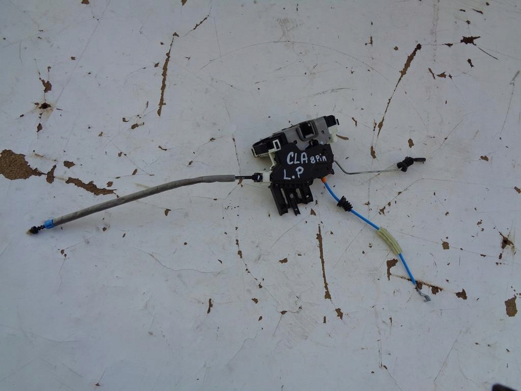 фото №1, Замок дверь левый перед mercedes cla c117 fl