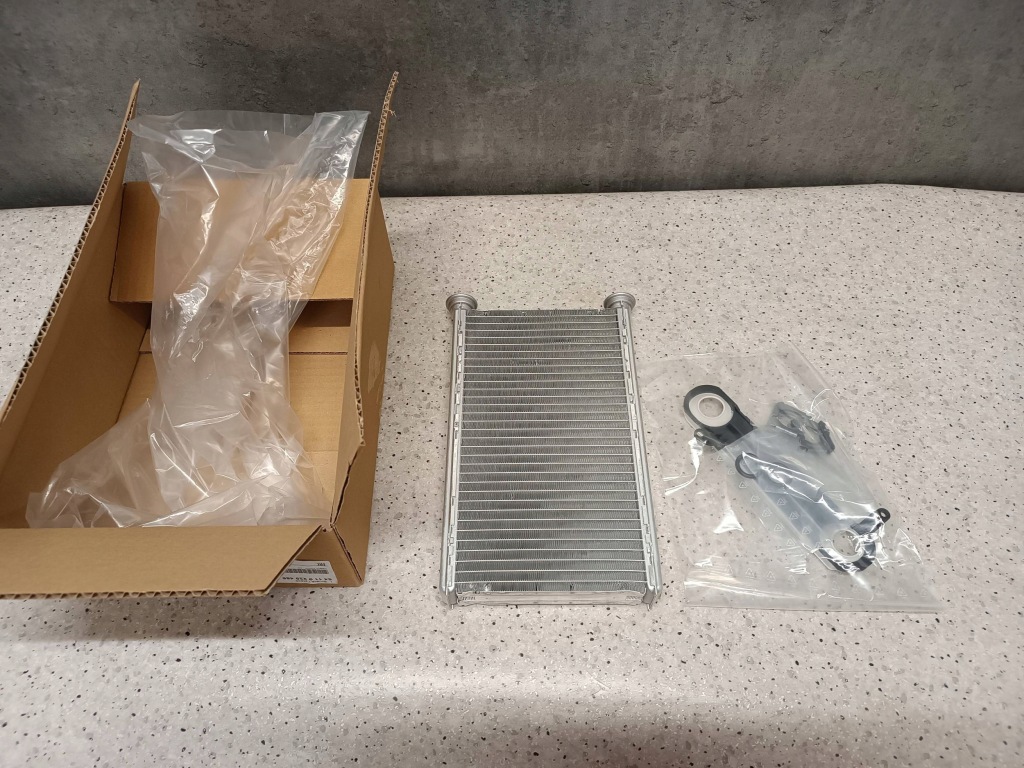 фото №1, Радіатор обігрівача bmw 1 f20 f21