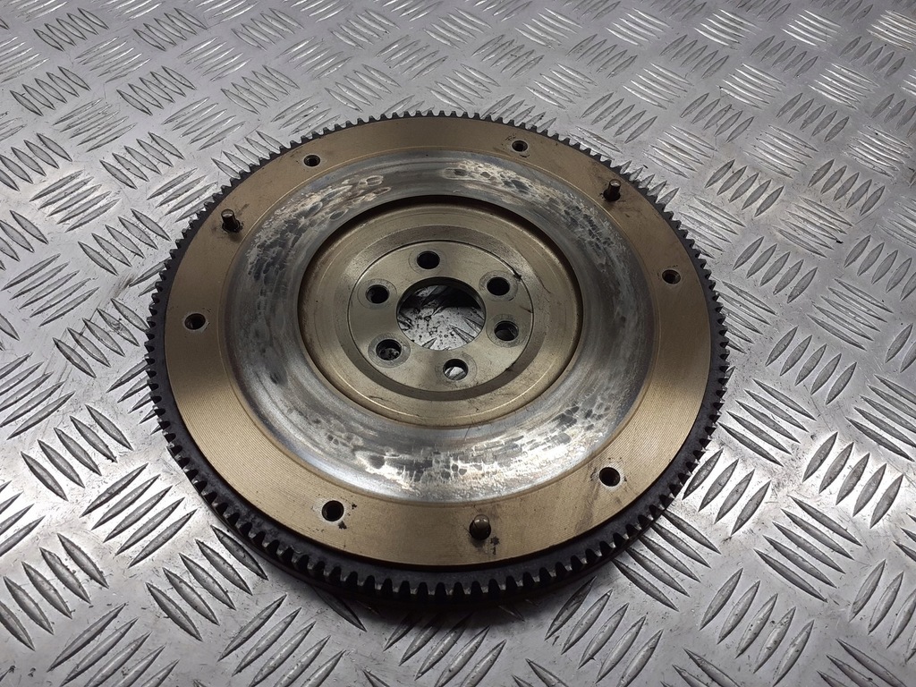 фото №1, Колесо маховик seat ibiza iii 1.4 r030105271d