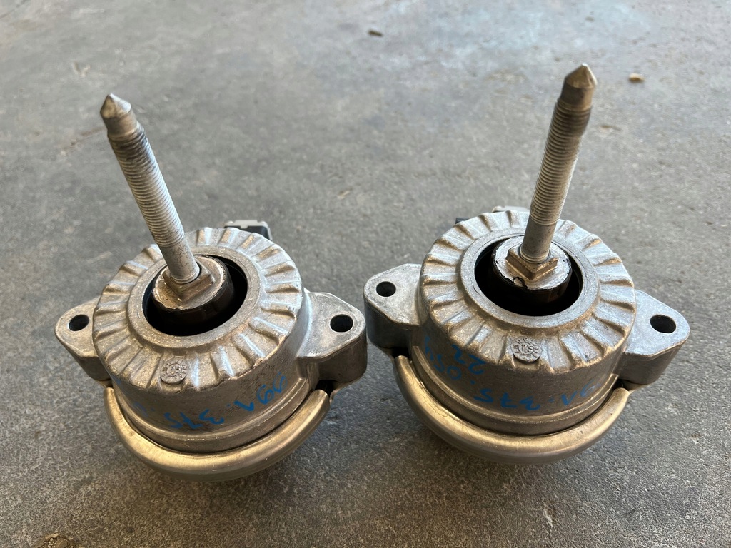 фото №1, Porsche 991 lift подушка двигуна ліва права