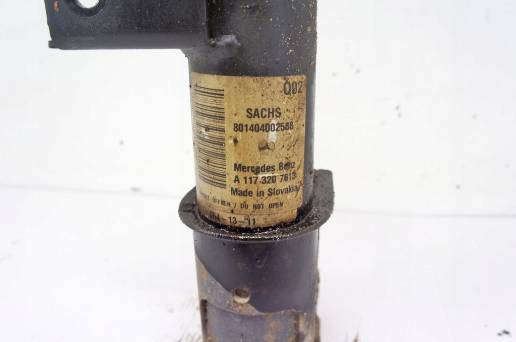 Ut104 mercedes cla c117 w117 1.6i амортизатор правый перед a1173207613 Недорого