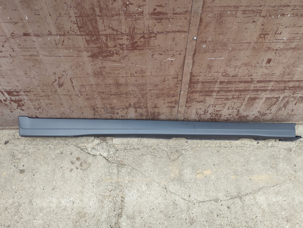 фото №1, Порог молдинг правая mercedes gla ii 247 h247