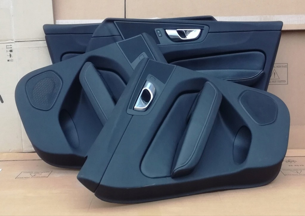 фото №13, Volvo xc60 ii сидіння заднє сидіння обшивки тунель r-design стан bdb комплект