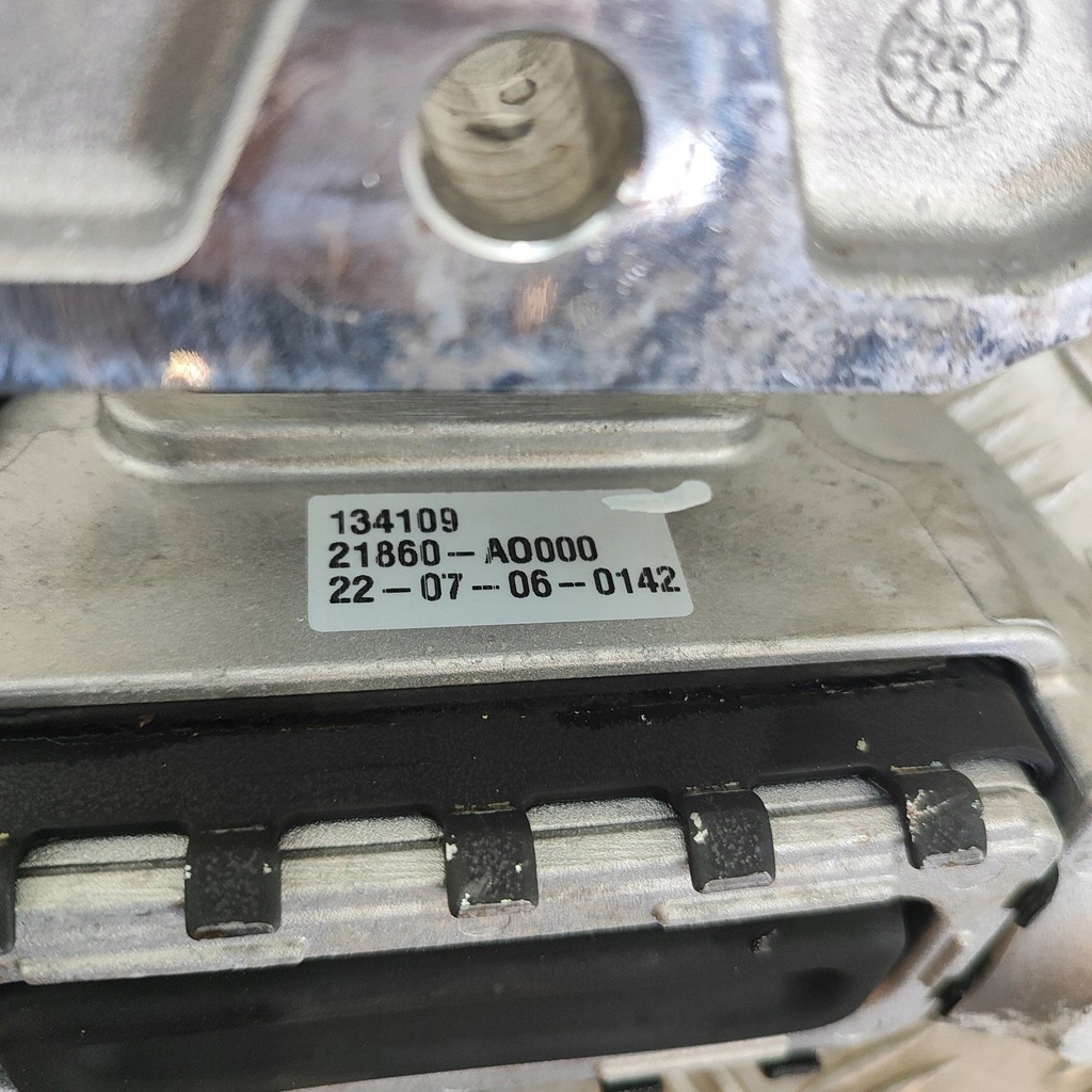 фото №6, Kia niro 2023 правая сторона кронштейн / кронштейн двигателя