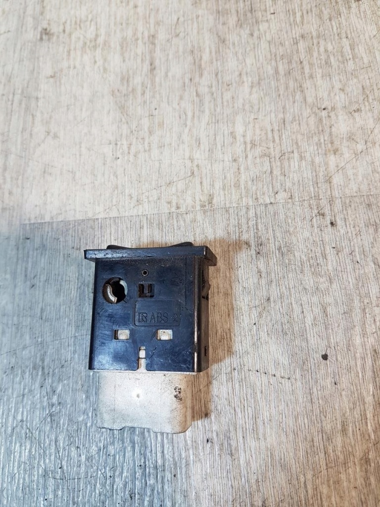 фото №3, Переключатель блокировка дверь toyota previa estima