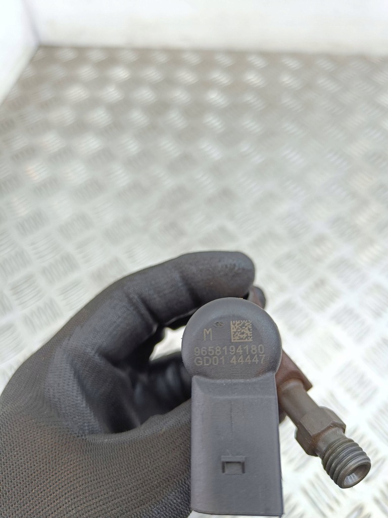 фото №6, Citroen c4 i picasso 2007 форсунка топлива