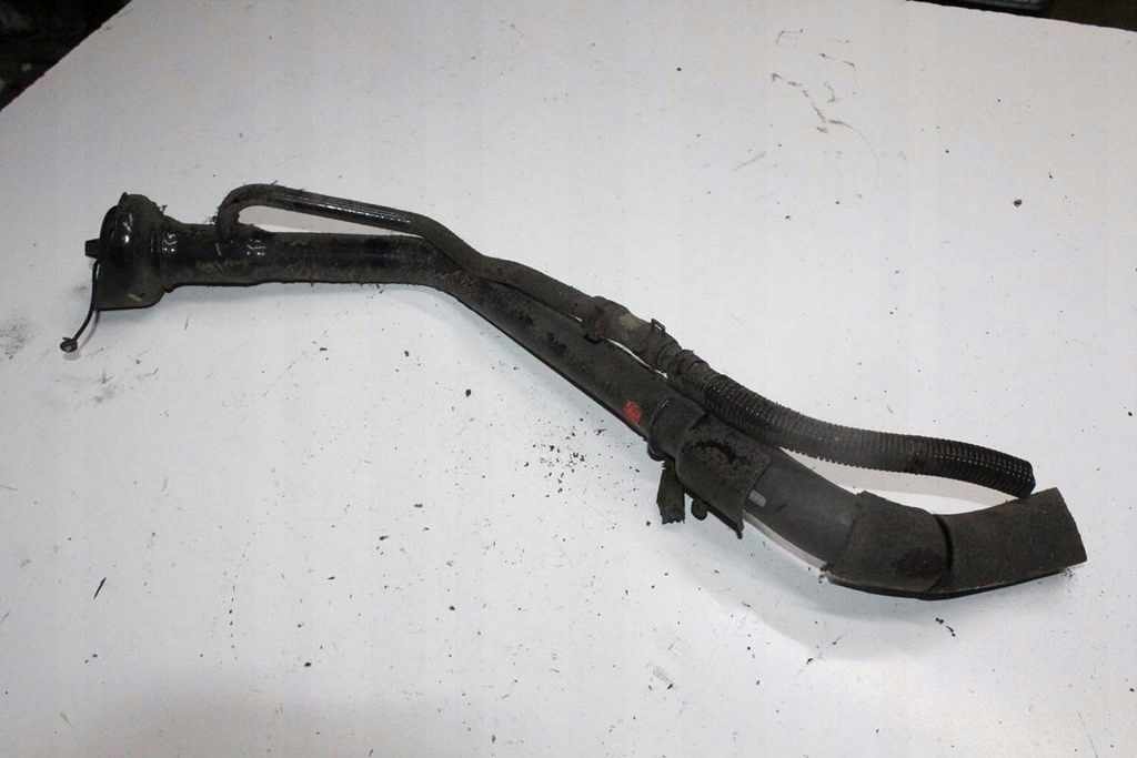 фото №1, Nissan note 07 1.4 труба заливна горловина пального