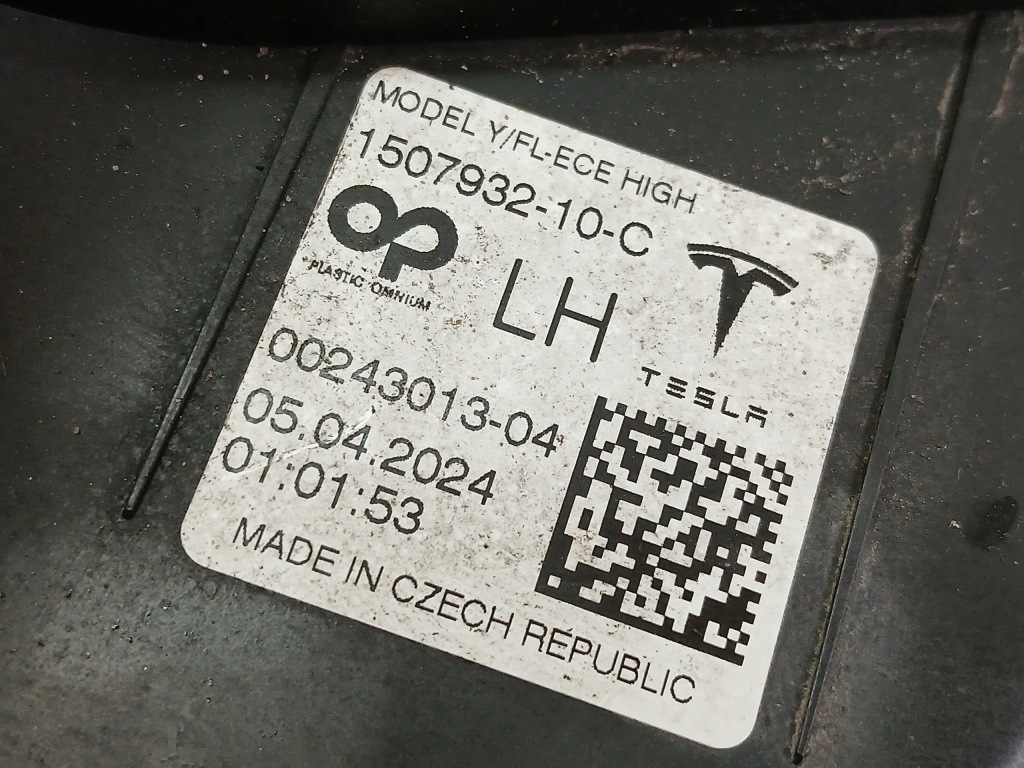 Протитуманна фара правий лівий tesla iii 3 y led 1507933-00-c 1507931-10-c Доставка