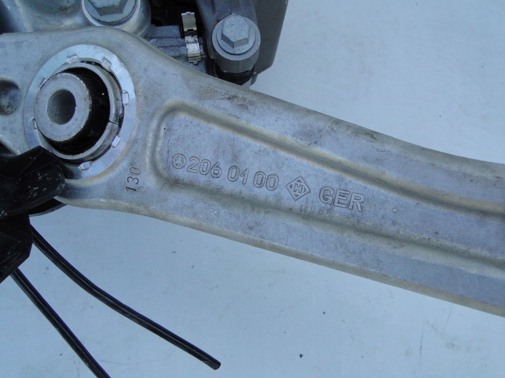 фото №8, Mercedes c klasa 206 w206 поворотный кулак лапа подвеска правое правая