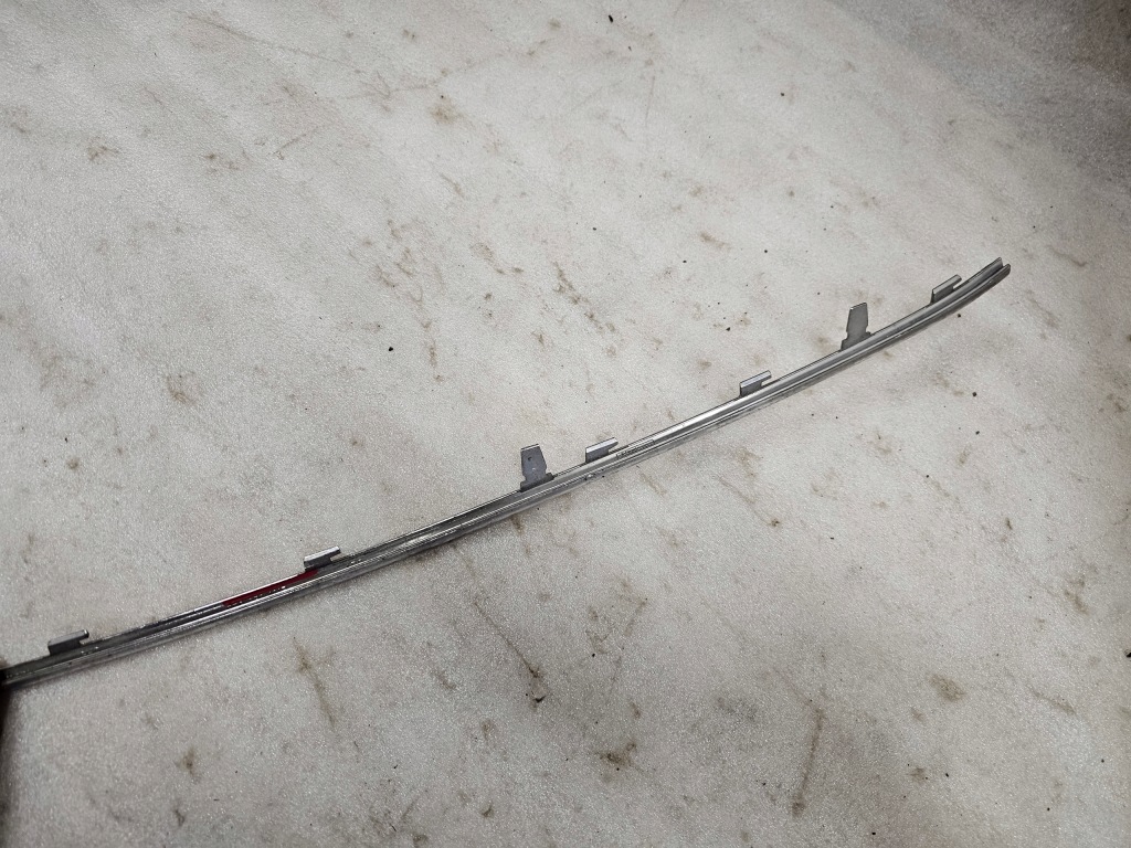 фото №16, Volkswagen touareg ii lift молдинг хром решётки бампера перед 7p6853101b