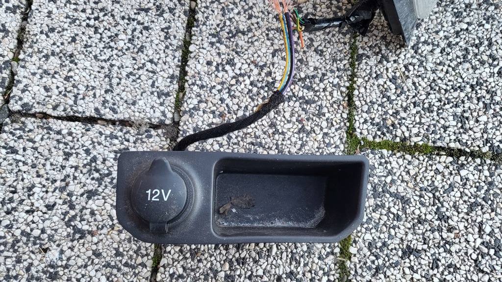 фото №1, Ford courier ii mk2 роз'єм 12v прикурювач jt76-r045h20-c