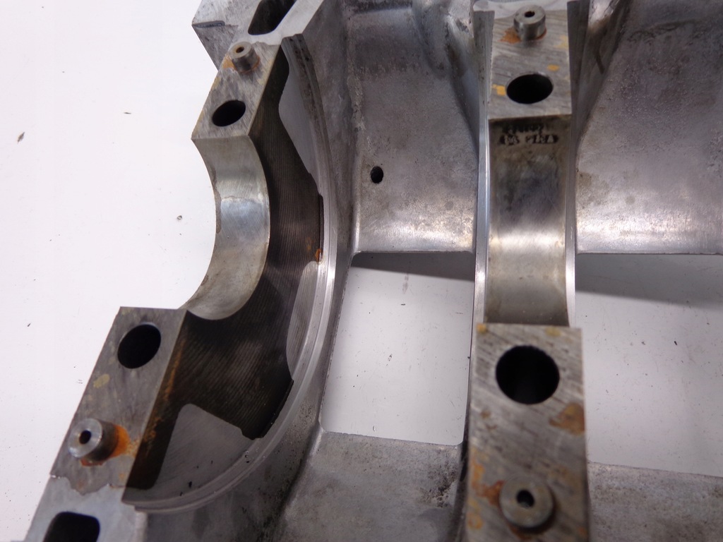 фото №10, Citroen xsara picasso 1.6 hdi основа підпора вала блок картер 210104b