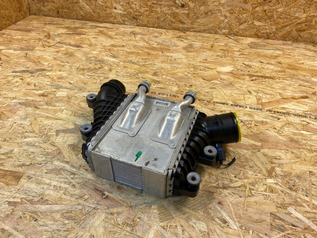 Радиатор воздуха интеркулер jaguar e-pace x540 gj32-9l440-ae 2017- Киев