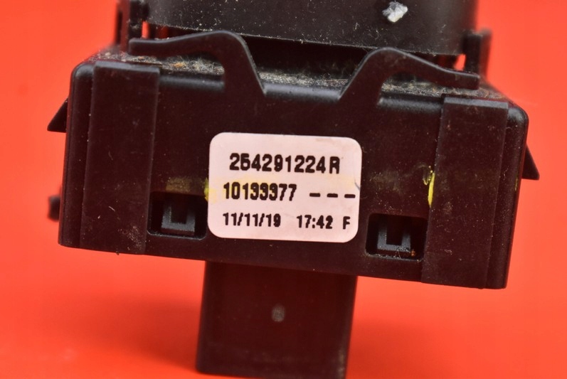 фото №6, Переключатель блокировка окон dacia duster 2 ii 20r