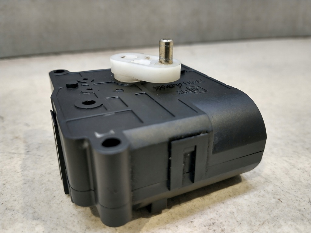 фото №11, Моторчик обігрівача corolla e12 1138002051