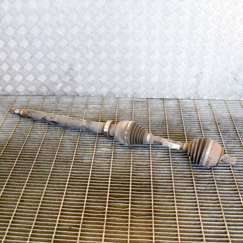 фото №1, Volvo s60 2013 правая сторона приводной вал передняя