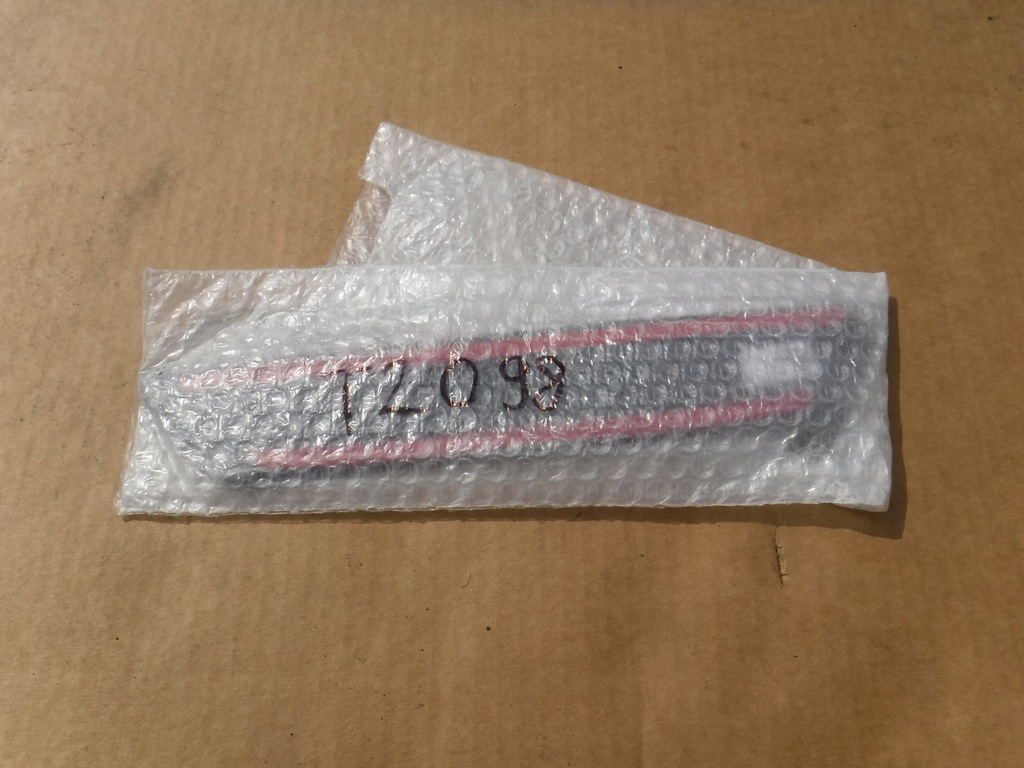 фото №4, Молдинг накладка порог правый задняя audi a6 c8