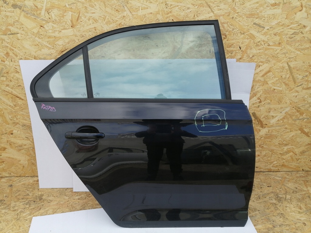 фото №1, Дверь задняя задние правое skoda rapid liftback