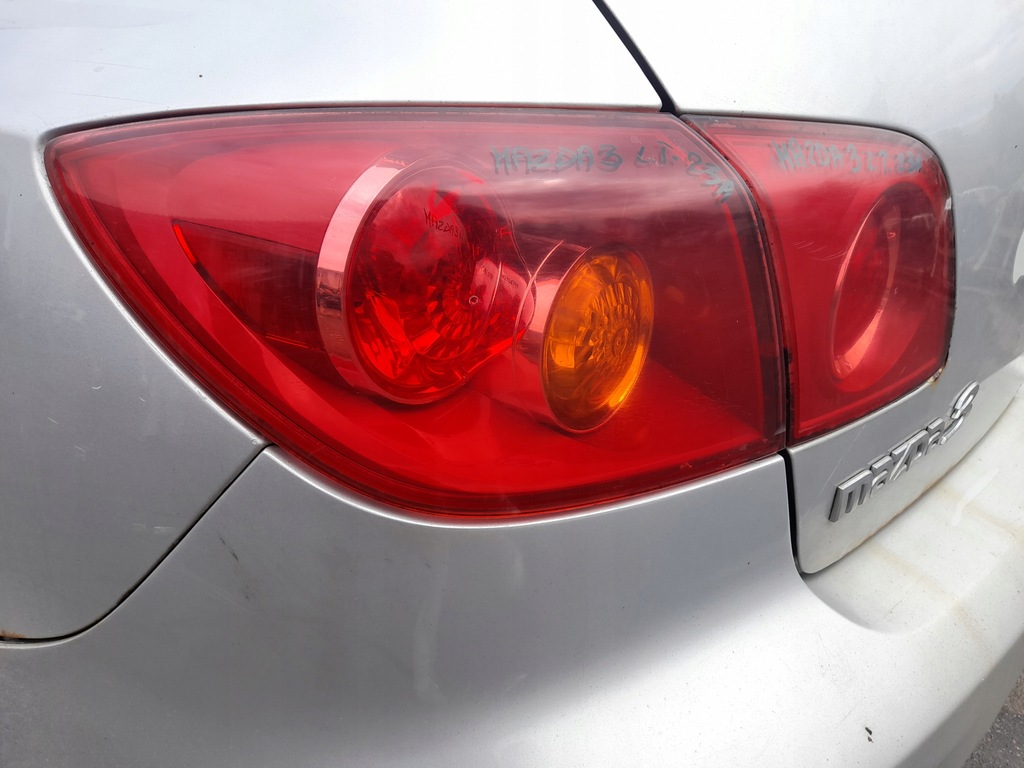 фото №6, Mazda 3 лампа левый задняя левая задняя крышка багажника крышка