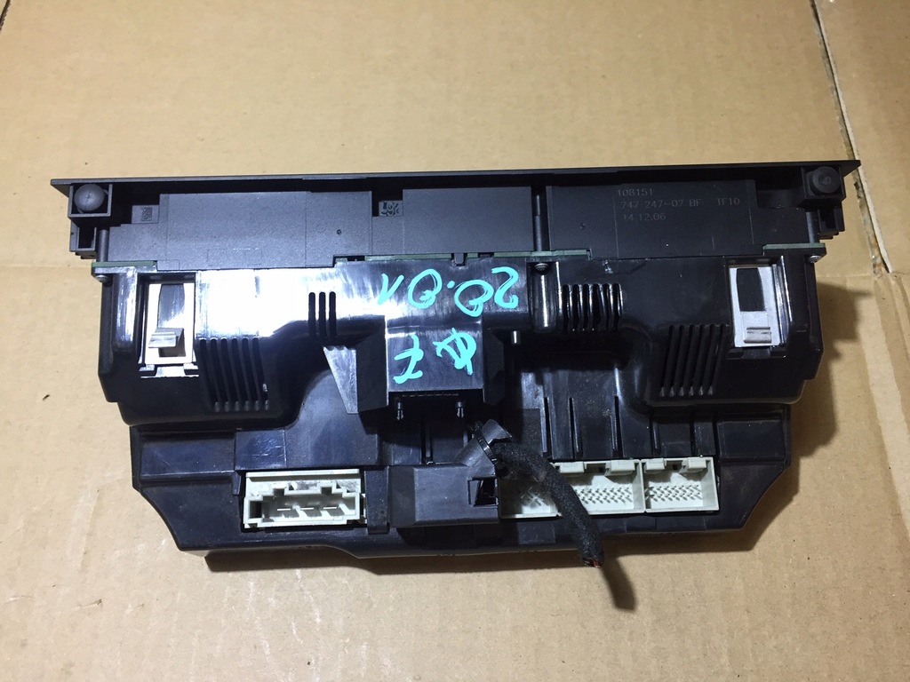 фото №7, Audi q7 4l панель кондиционера обдув 4l0820043f