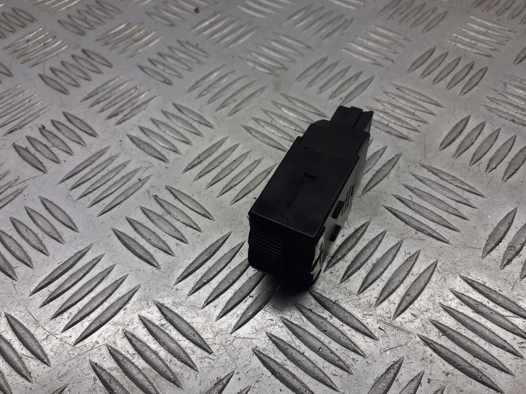 фото №1, Панель регулировки света mitsubishi space star mr114337