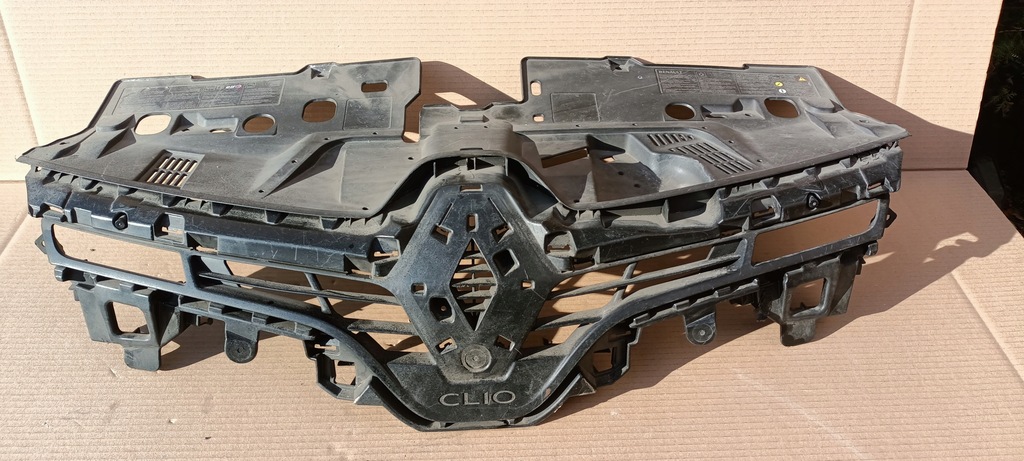 фото №1, Решітка радіатора решітка радіатора renault clio iv 4 12-16rok 622563184r