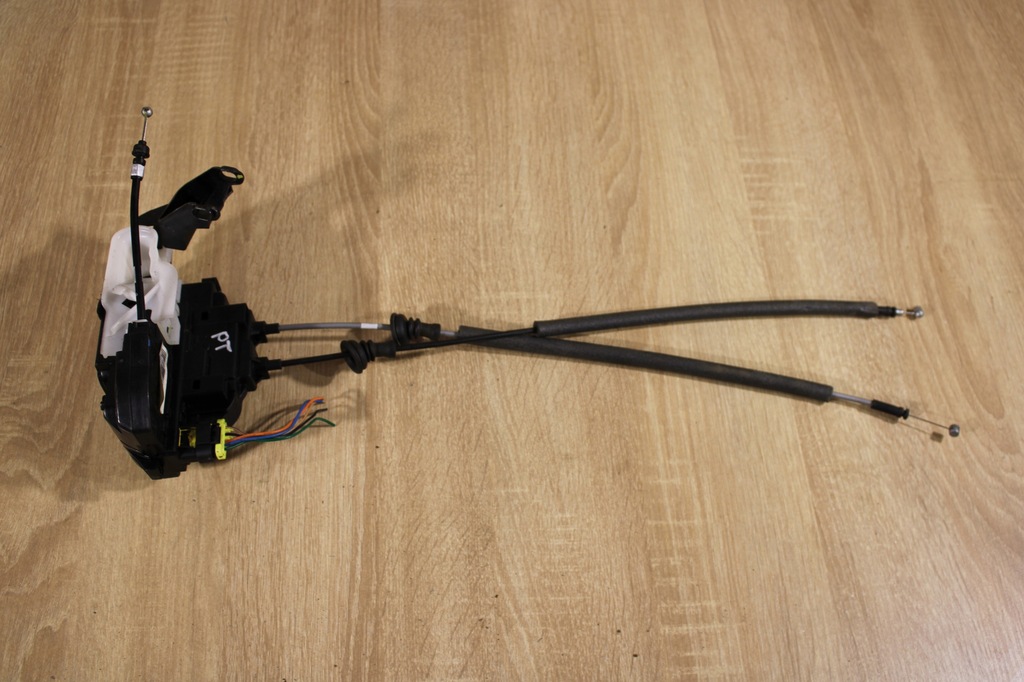 фото №1, Замок двері правий задня 5 pin hyundai santa fe ii