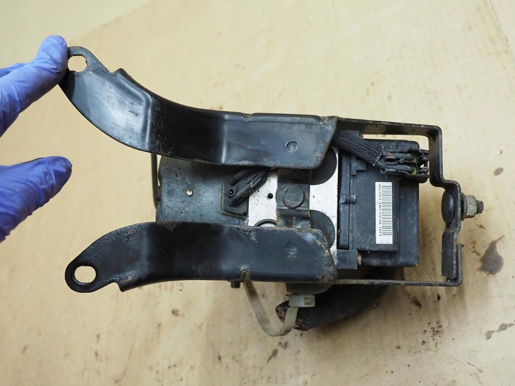 фото №8, Subaru legacy iii 01r 2.0b насос abs 27539ae050