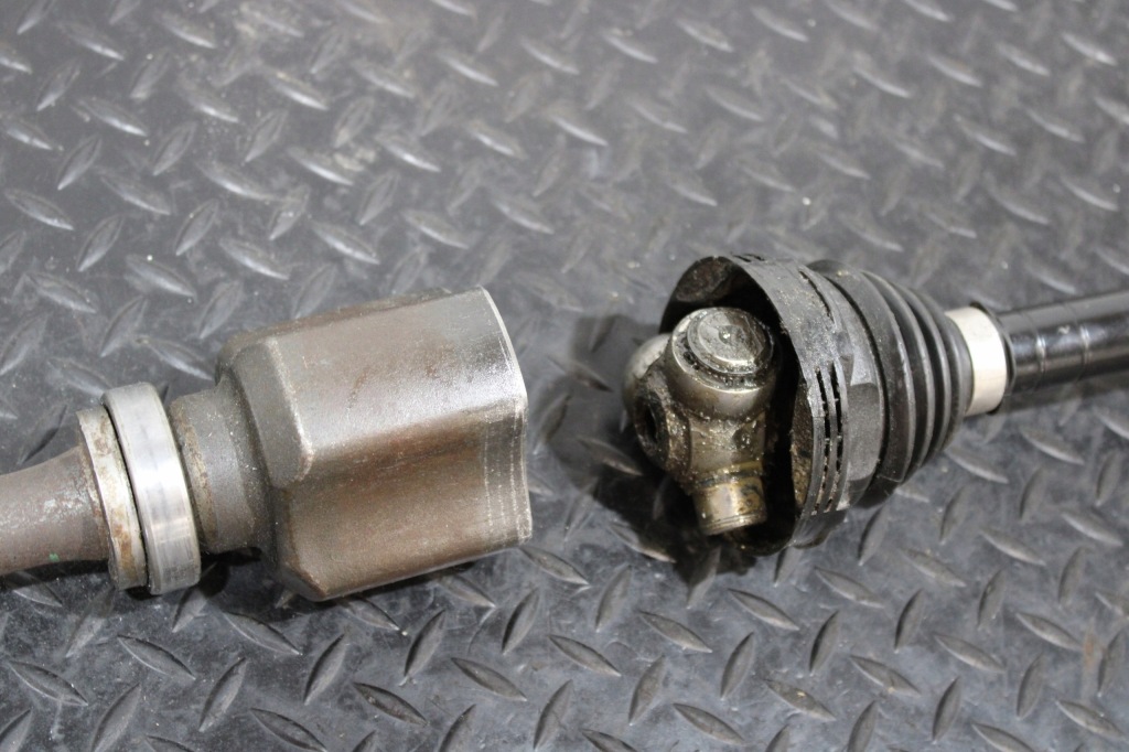 Приводной вал правый перед peugeot 2008 2 2 Цена