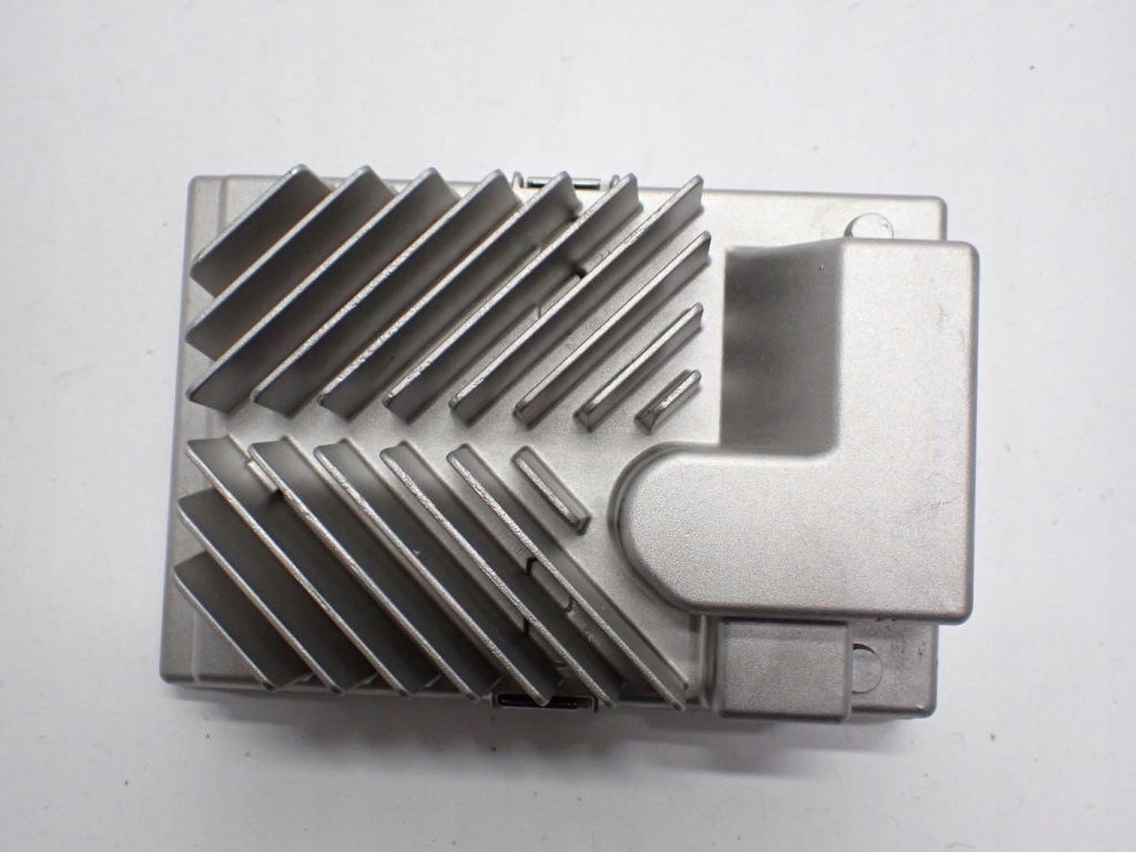 фото №1, Усилитель радио оригинал аудио оригинал 2622903 bmw 3 g20 g21 19r