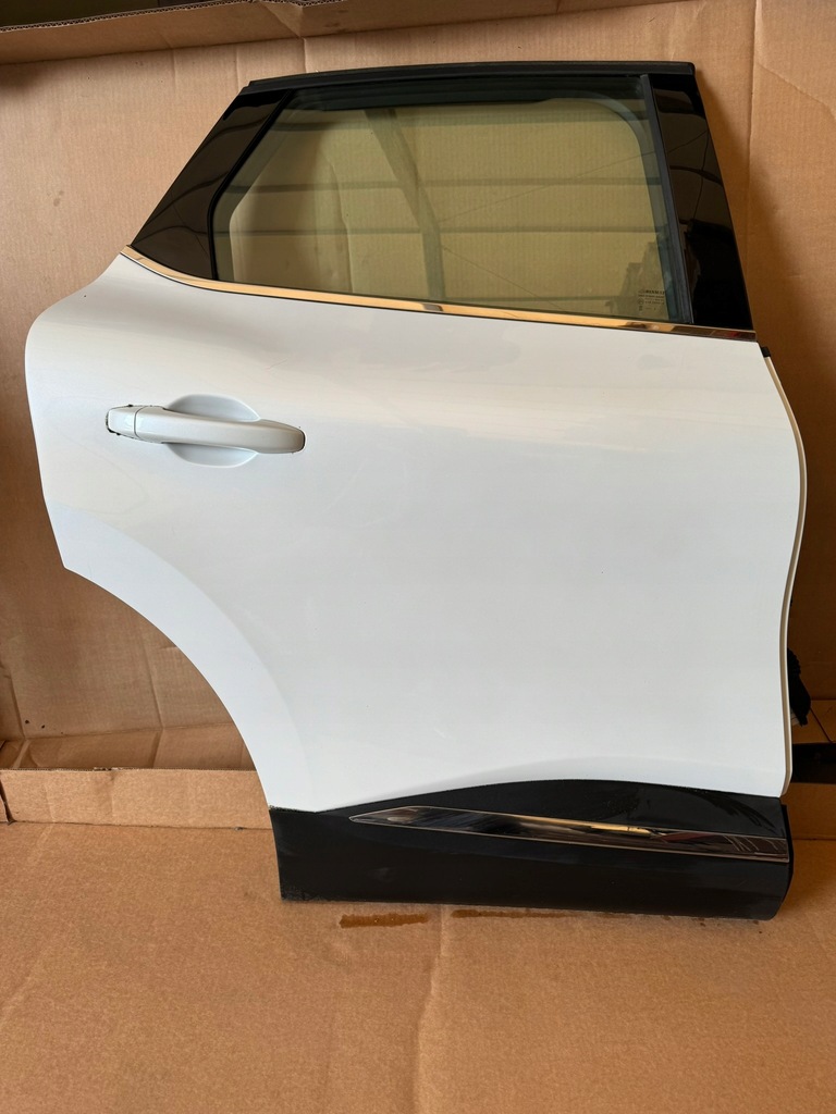 фото №1, Renault captur ii дверь задние задняя правое молдинг стекло teqnc bixui перламутр