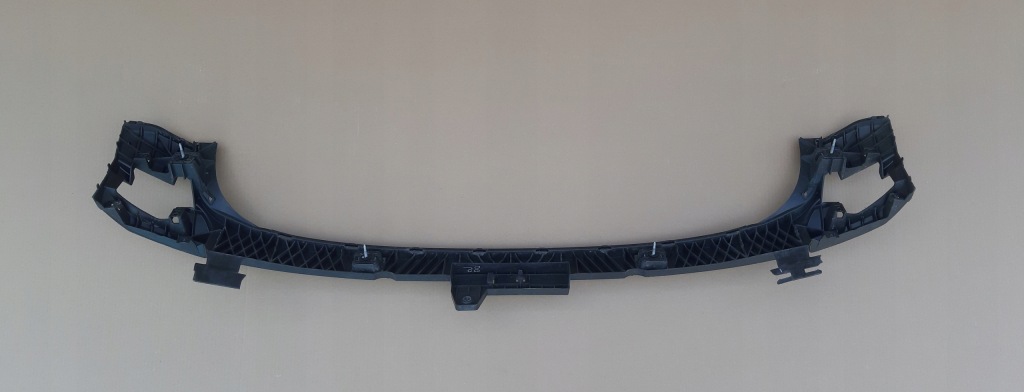 фото №8, Audi q3 sportback напрямна бампера задня середній