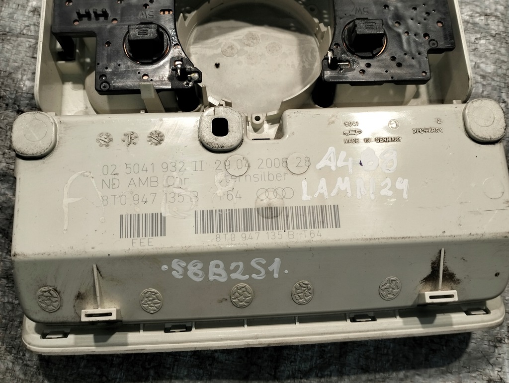 фото №16, Audi a4 b8 2007-2015 лампа стельовий 8t0947135b