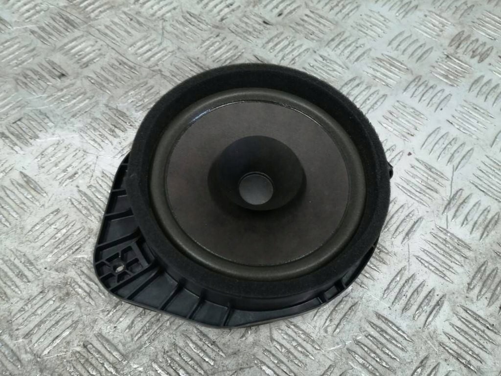 фото №1, Chevrolet trax mokka głośni двері задніх задня