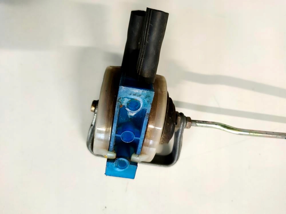 фото №9, Привід помпа замка центрального двері правих mercedes 107