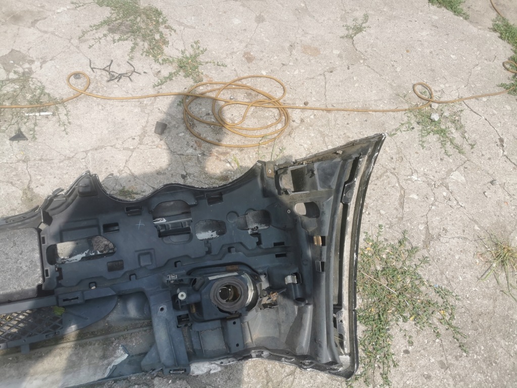 Mercedes c klasa w203 бампер перед передний Киев