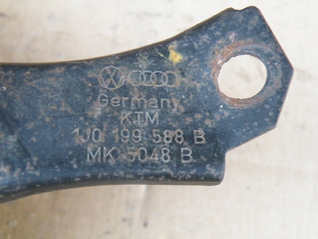 фото №11, Audi a3 8l vw golf iv 4 1.9 tdi кронштейн кронштейн двигателя 1j0199262